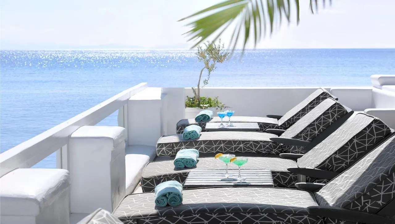 פלאטיס יאלוס Petinos Beach Hotel 4*, פלאטיס יאלוס