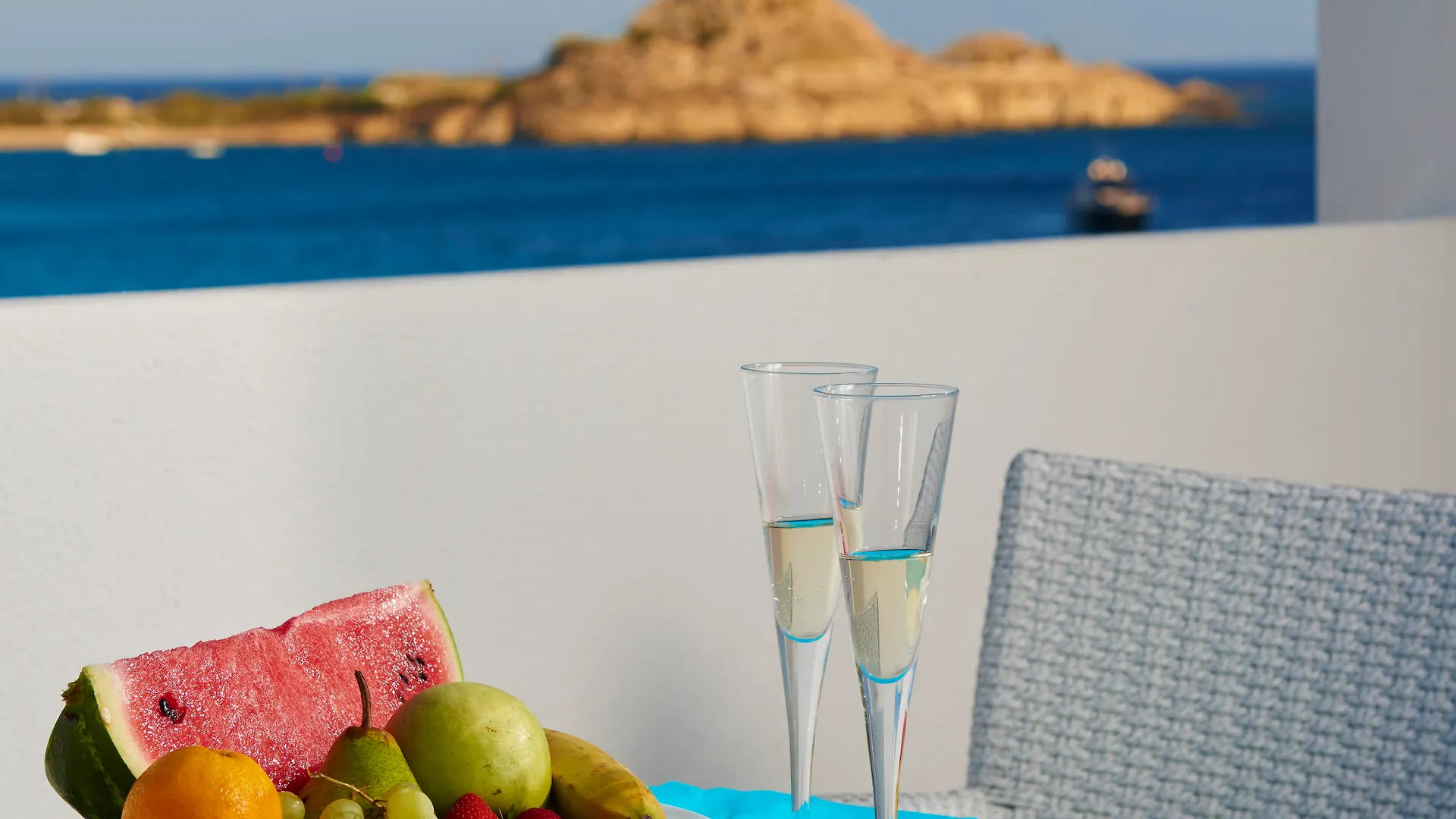 ****  פלאטיס יאלוס Petinos Beach Hotel יוון