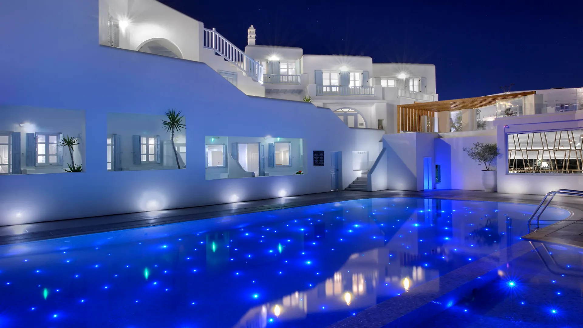 פלאטיס יאלוס Petinos Beach Hotel 4*, פלאטיס יאלוס יוון