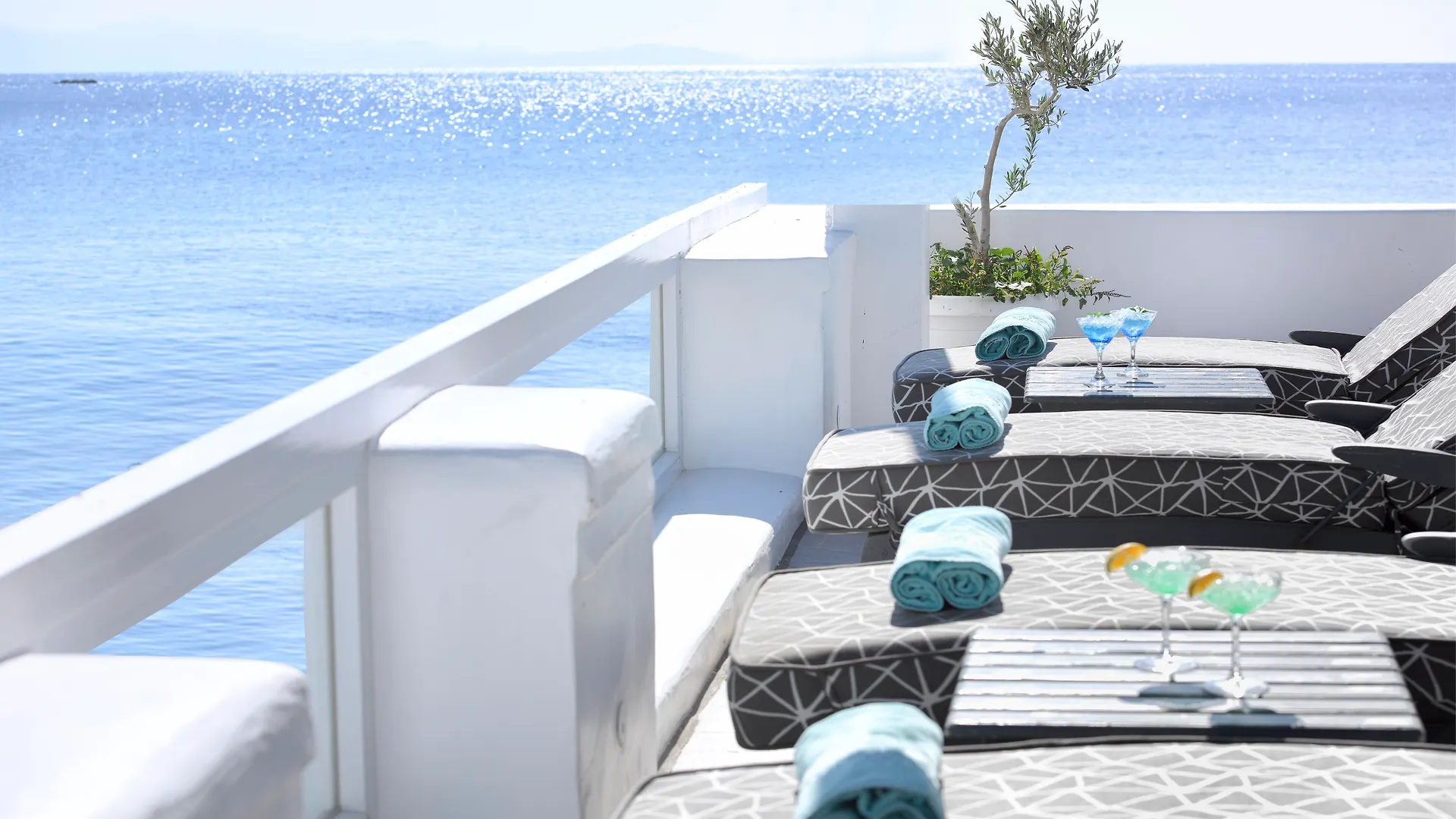 פלאטיס יאלוס Petinos Beach Hotel יוון