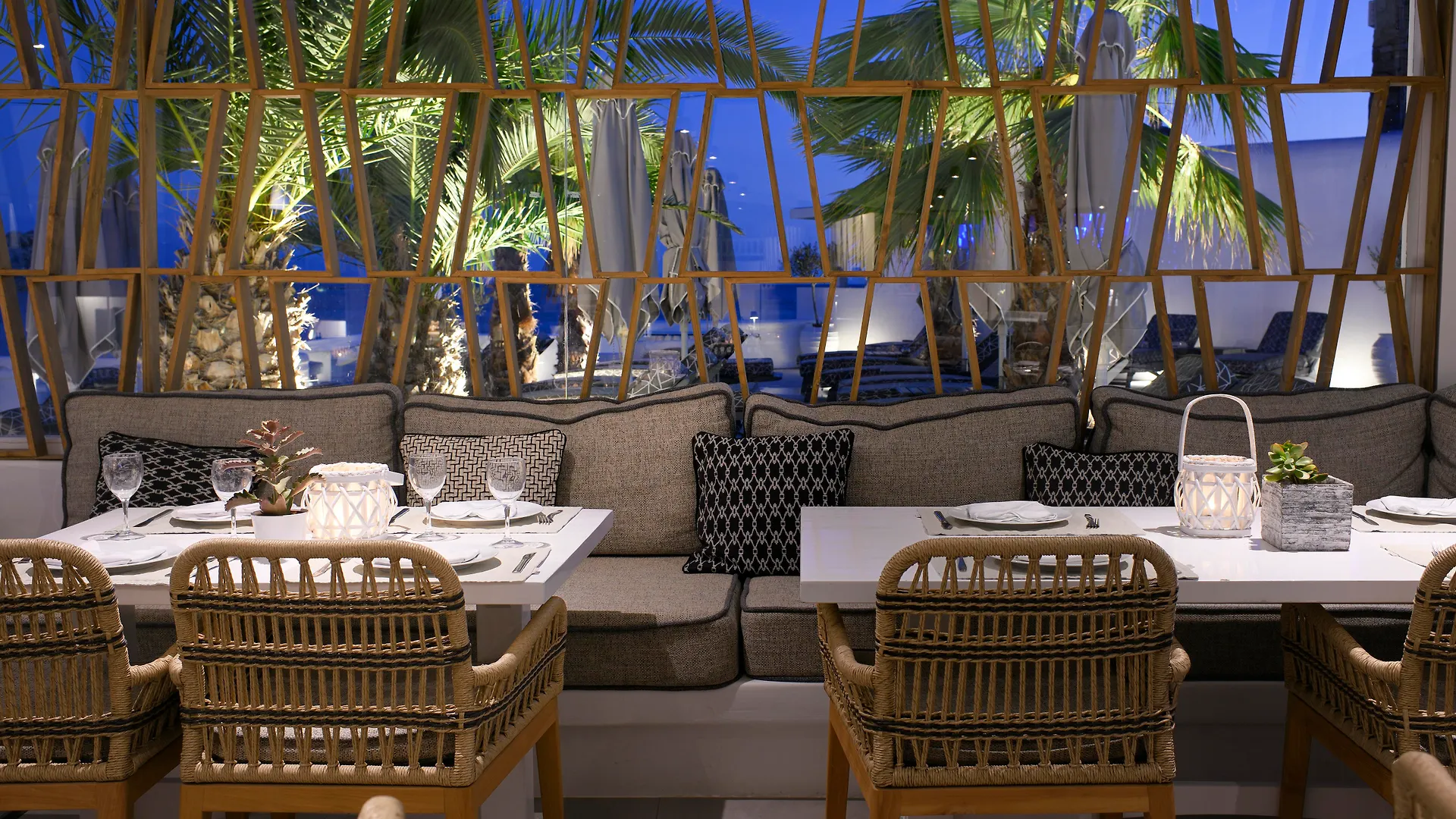 פלאטיס יאלוס Petinos Beach Hotel