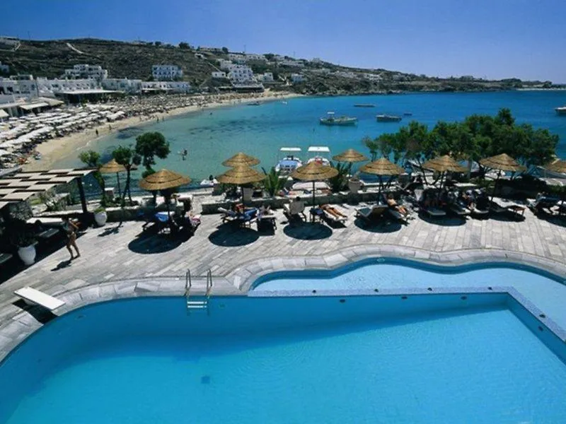 Petinos Beach Hotel Platis Gialos 4*,